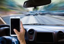 Amenda vorbit la telefon – Ce se intampla daca sunteti prins vorbind la telefon la volan?