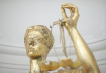 Cine poate fi identificat după nume în cazurile de justiție?