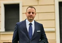 Ce trebuie să fac dacă avocatul meu nu se prezintă la termenul de judecată?