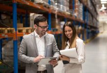 Cum pot contesta o clauză abuzivă într-un contract comercial?