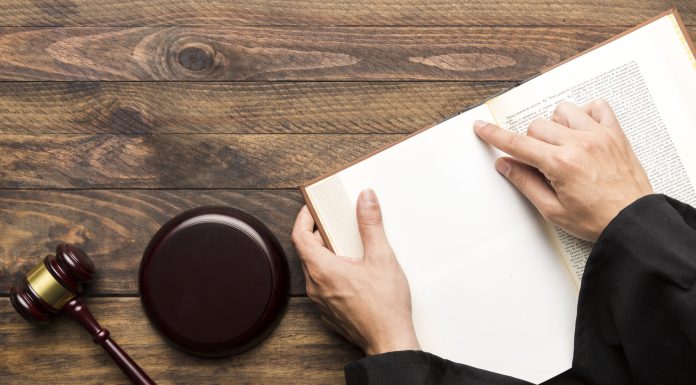 Cum pot contesta o condamnare penală definitivă?