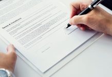 Ce implicații legale are utilizarea unui contract de credit comercial?