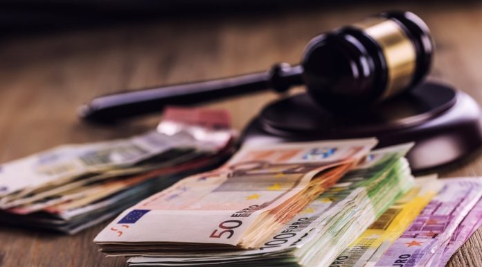 Cum pot obține o hotărâre de despăgubire pentru prejudicii materiale?