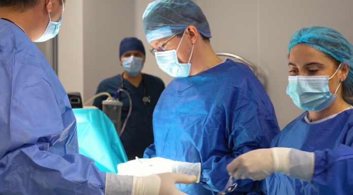 Cum pot contesta o decizie de refuz a unei intervenții medicale?