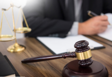 Ce trebuie să fac dacă avocatul meu îmi recomandă un compromis nefavorabil?