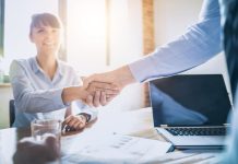 Cum se redactează un contract de colaborare între firme?