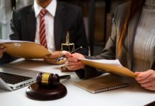 Cum pot solicita reprezentarea unui avocat în instanță?