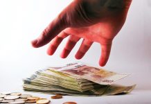 Cum pot solicita restituirea unei sume plătite fără temei?