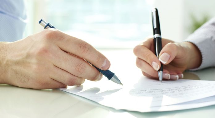 Ce clauze ar trebui să includă un contract prenuptial pentru a-ți proteja bunurile?